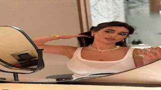 بإطلالة جريئة.. أحدث جلسة تصوير لـ ياسمين صبري وشام الذهبي تعلق