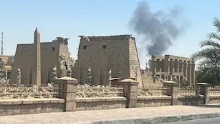 السيطرة على حريقين في محل ملابس ومقهى بالأقصر