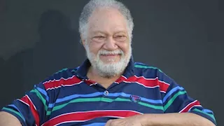 "ليه وقفات نفتخر بيها".. ماذا قال يحيى الفخراني عن الزعيم عادل إمام؟