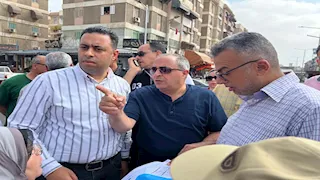 محافظ بورسعيد يوجه بتحويل مقلب قمامة إلى "باركينج" مجاني - صور