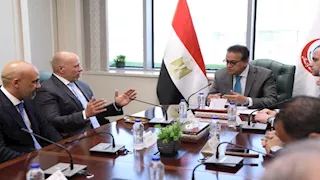 وزير الصحة يبحث مع مدير "جنرال إليكتريك" التوطين المحلي لأجهزة السونار