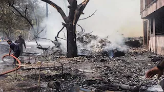 مسؤول هندي: يبدو أنه لا يوجد ناجين من حادث تحطم طائرة الركّاب