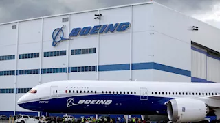 لترحيل المهاجرين.. إدارة ترامب تعتزم شراء أسطول من طائرات بوينج 