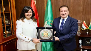 محافظ المنوفية يستقبل السفيرة نبيلة مكرم لإطلاق قافلة "إيد واحدة"