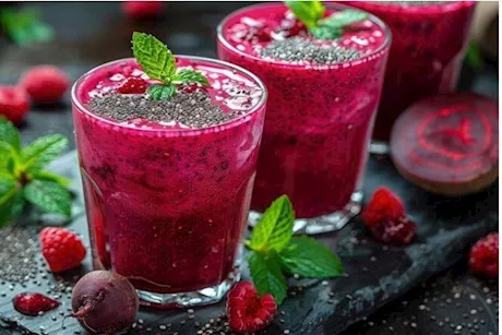 بذور الشيا المنقوعة في عصير البنجر.. فوائد متعددة على الصحة؟