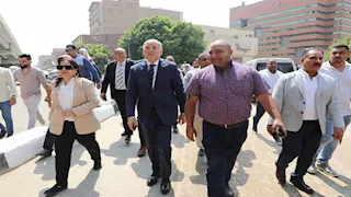محافظ القاهرة يتفقد تطوير حي السلام ومتابعة نقل الباعة للموقف الجديد