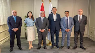 "اقتصادية قناة السويس" توقع عقدًا جديدًا مع شركة تركية لصناعة الغزل