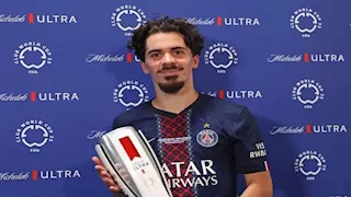 كم مرة رعت شركات البيرة جوائز كرة القدم الفردية؟