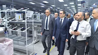 وزير الاستثمار والتجارة يقوم بجولة تفقدية بالمنطقة الحرة بمدينة نصر