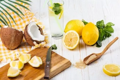 ماذا يحدث لجسمك عند تناول ماء جوز الهند مع الليمون؟- طبيب يوضح