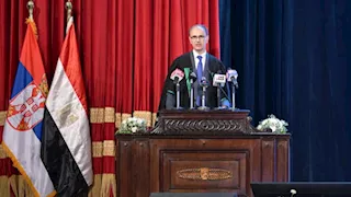 رئيس الوزراء الصربي: وجودنا في جامعة القاهرة فرصة لتبادل الرؤى والأفكار -(صور) 