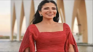 منى زكي تطرح بوستر"الست".. وتعلق: "كل زمن له أسطورة"