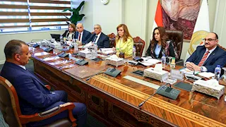 ننشر تفاصيل لقاءات لجنة التنمية المحلية بالمتقدمين للوظائف 