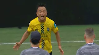 "بعد إصابته".. تصرف غريب من لاعب أوكلاند سيتي في مباراة بنفيكا بكأس العالم للأندية