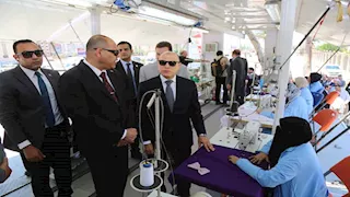 وزير العمل يشيد بالتجهيزات الفنية داخل الوحدة المتنقلة بكفر الشيخ- صور