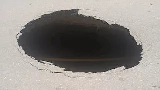 هبوط أرضي فى منطقة الشونة بحي غرب شبرا الخيمة