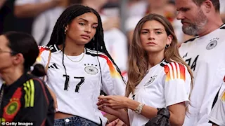 من المدرجات إلى ميرسيسايد.. قصة حب صفقة ليفربول الجديدة؟