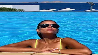 بـ"المايوه".. ريم البارودي بإطلالة جريئة في شرم الشيخ