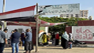 انطلاق امتحان اللغة العربية لطلاب الثانوية العامة بالإسماعيلية- صور