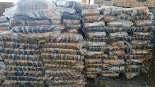 "الغرف التجارية": مخزون السلع آمن.. والسكر بـ 24 جنيهًا للكيلو