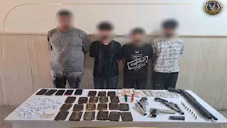 بلاغ يقود الأمن لضبط عصابة لترويج المخدرات في العبور