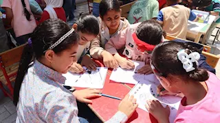 بالصور- الأتوبيس المتنقل يجوب قرى البحيرة لنشر ثقافة القراءة 