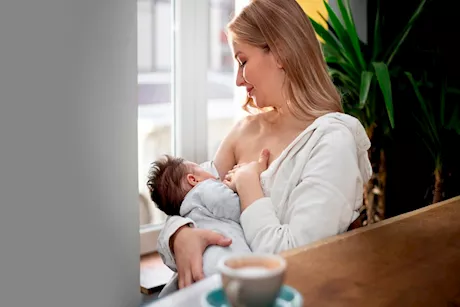 5 بذور طبيعية لتعزيز حليب الثدي وزيادة طاقتك