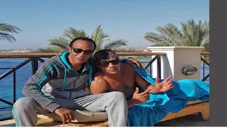 محمد رمضان بصحبة شقيقه في الساحل الشمالي: "الجو حلو"