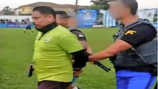 "واقعة غريبة".. القبض على حكم خلال إدارته لمباراة بالبرازيل (فيديو)