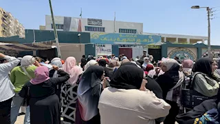 وسط أجواء هادئة.. طلاب الثانوية يؤدون امتحاني الفيزياء والتاريخ بالإسماعيلية 