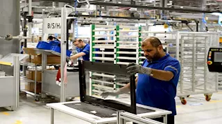 معلومات الوزراء: افتتاح 5 مصانع عالمية لإنتاج الأجهزة الكهربائية في 3 سنوات