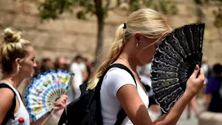 موجة حر شديدة تضرب جنوب أوروبا، فهل تغيّر طقس القارة العجوز؟