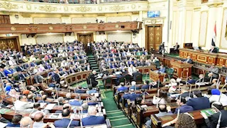 "الدين والعربي والتاريخ" مواد أساسية.. تعديلات جديدة على قانون التعليم