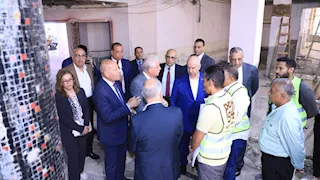 صور.. بدء تطوير محل جروبي بميدان طلعت حرب