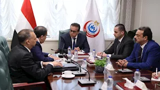 وزير الصحة يشهد توقيع اتفاقية تعاون مع شركة "إي هيلث"