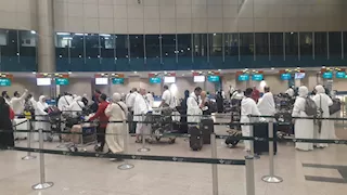 وصول جميع حجاج السياحة المصريين إلى الأراضي المقدسة