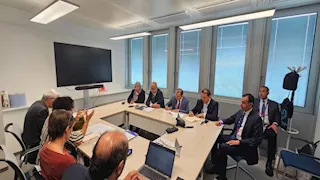 وزير العمل يلتقي مسؤولة بـ"العمل الدولية" ويؤكد التزام مصر بمعاييرها