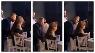 هيفاء وهبي تتعرض لموقف محرج وتنجو من السقوط على الأرض