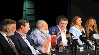 تفاصيل المؤتمر الصحفي لمسرحية "الملك لير" بحضور الفخراني (صور)