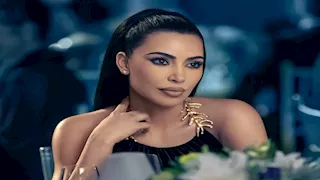 ثقوب في المخ.. كيم كارداشيان تعلن إصابتها بنشاط دماغي منخفض