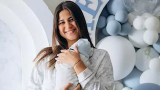 "عملت 3 عمليات".. شقيقة أحمد داش تكشف حالتها الصحية بعد الولادة