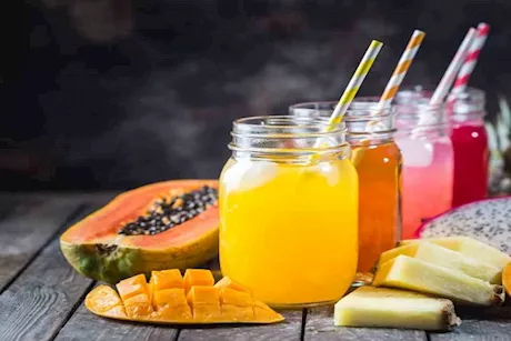 5 عصائر تعزز التمثيل الغذائي بالجسم.. احرص على تناولهم