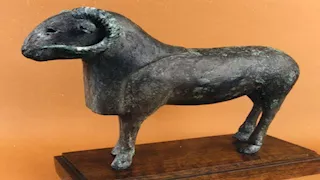 استرداد قطعا أثرية من أمريكا خرجت من مصر بطرق غير شرعية - صور