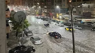 عاصفة الإسكندرية تثير الجدل.. والأرصاد: الطبيعة غاضبة 