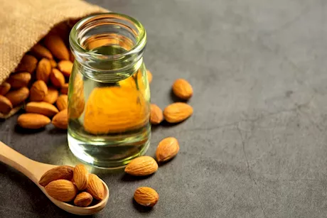 يساعد في إنقاص الوزن- فوائد عديدة للوز المنقوع