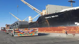 بالأرقام.. نشاط في حركة السفن والبضائع بمينائي الإسكندرية والدخيلة