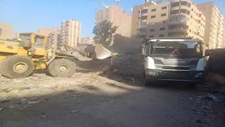 الجيزة: رفع 800 طن مخلفات ورتش  بحي العمرانية