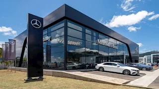 مرسيدس بنز تبدأ رسميًا بيع معارضها في ألمانيا.. ما القصة؟