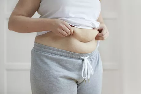 اتنين × واحد- 4 مشروبات لحرق الدهون وعلاج الانتفاخ