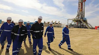 "خالدة للبترول" تقلّص زمن حفر الآبار وتوفّر 18 مليون دولار في عام ونصف